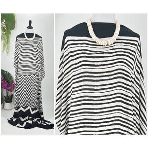 COPY - Black /White Chevron SARONG Kīkepa PareoBeach Wrap Skirt Summer Scarf